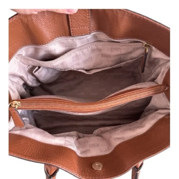 Michael Kors Hamilton Large East West Pebbled Leather Tote Shoulder Bag - Picture 7 of 10